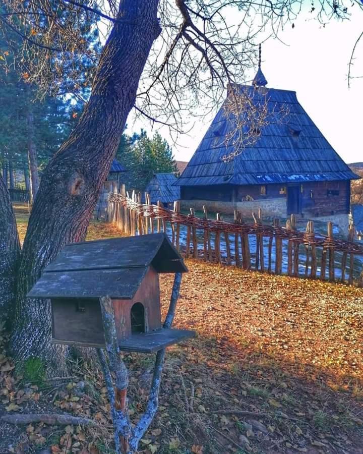 Seoski Turizam Melovic Rozanstvo Exterior photo