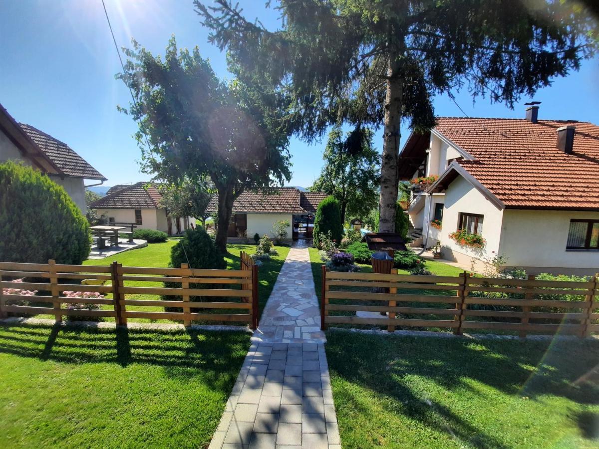Seoski Turizam Melovic Rozanstvo Exterior photo