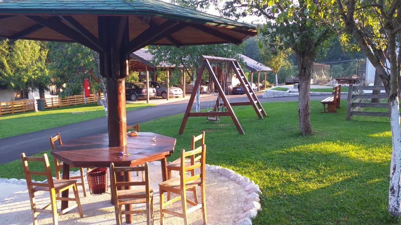 Seoski Turizam Melovic Rozanstvo Exterior photo